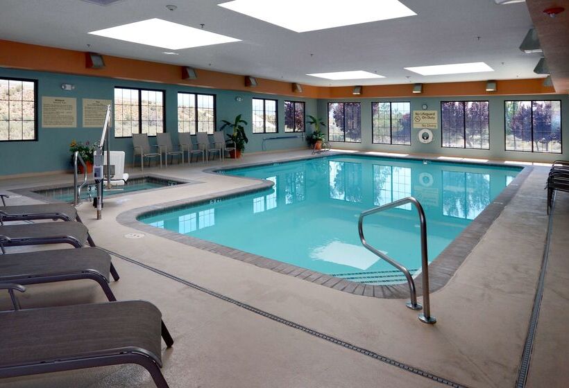 Отель Hampton Inn & Suites Carson City