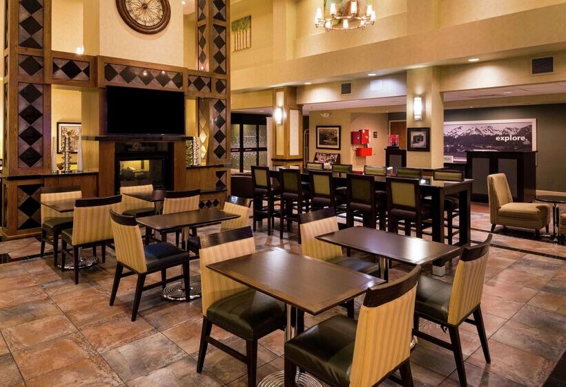 Отель Hampton Inn & Suites Carson City