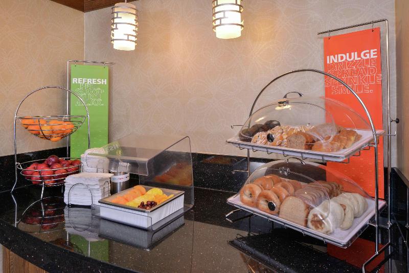 Отель Hampton Inn & Suites Carson City