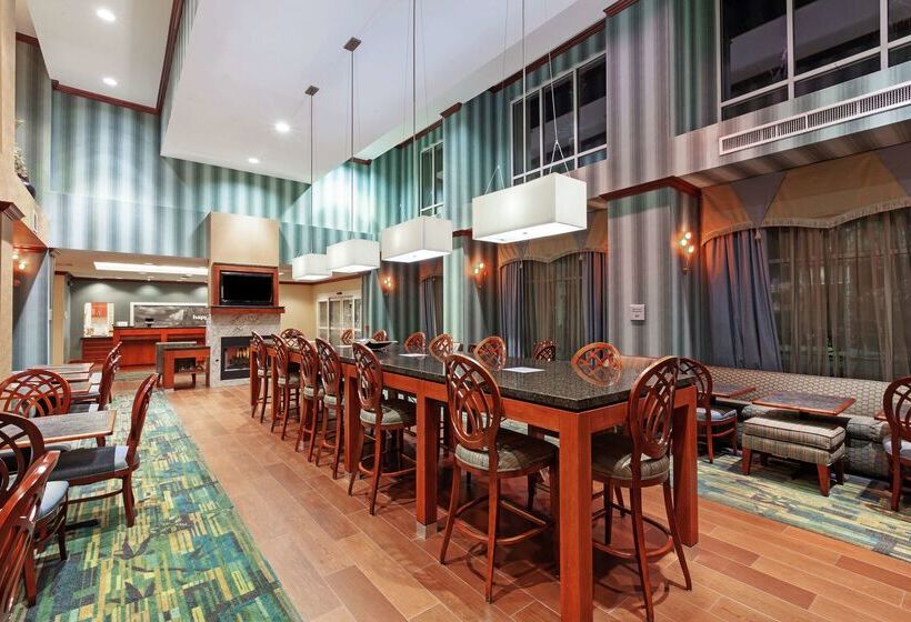 ホテル Hampton Inn & Suites El Paso West