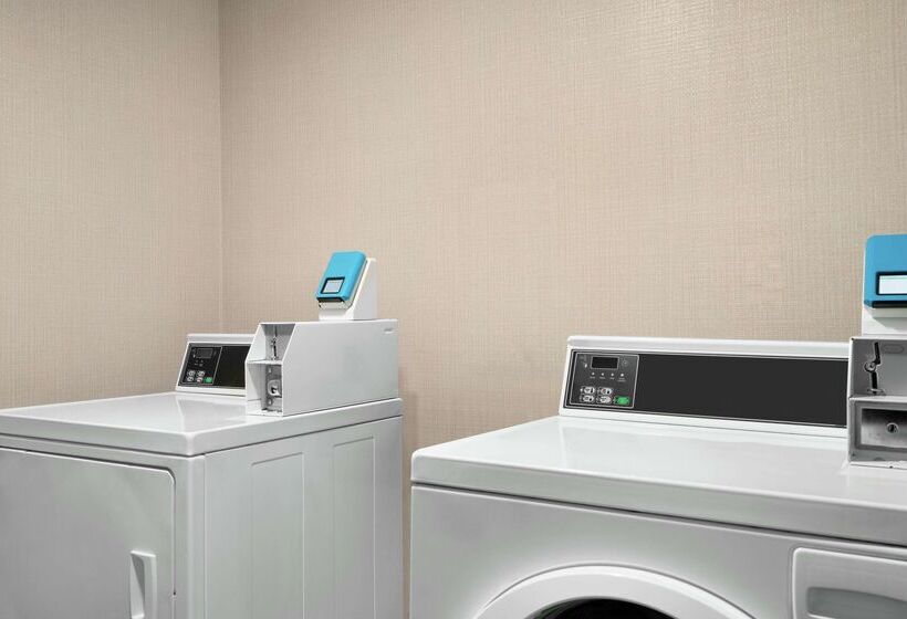 فندق Hampton Inn & Suites Exeter