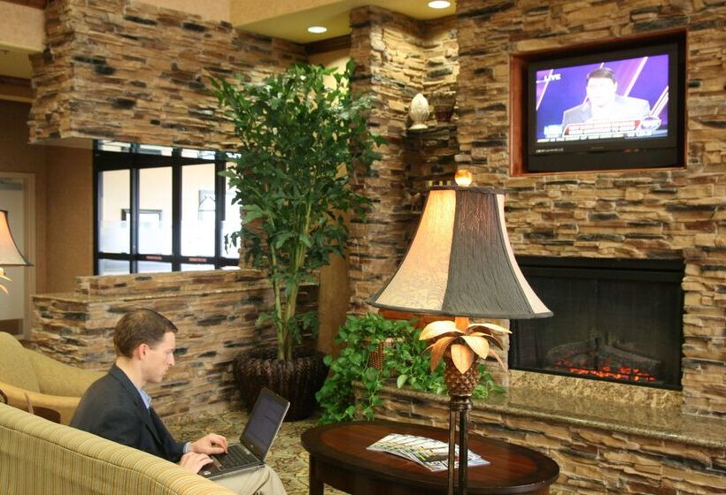 فندق Hampton Inn & Suites Farmington