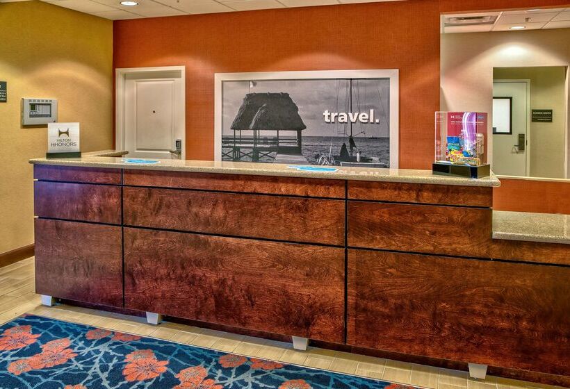 فندق Hampton Inn & Suites Fort Myersestero/fgcu