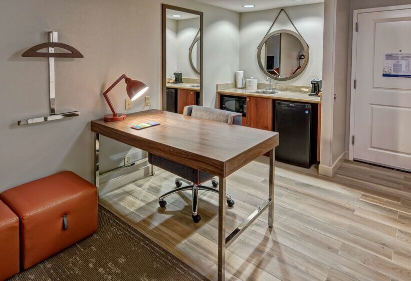 فندق Hampton Inn & Suites Fort Myersestero/fgcu