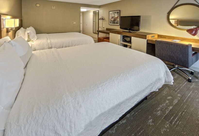 فندق Hampton Inn & Suites Fort Myersestero/fgcu