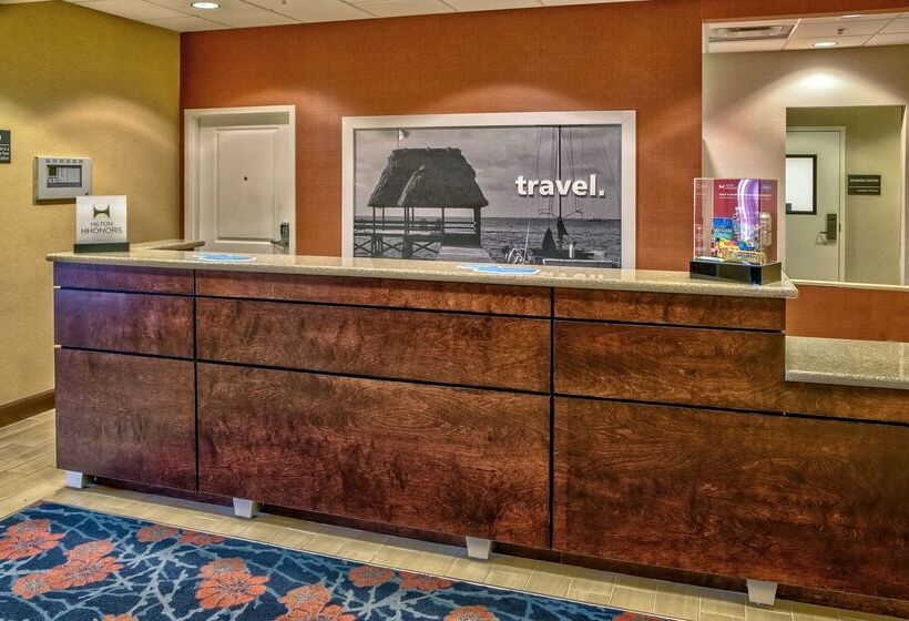 فندق Hampton Inn & Suites Fort Myersestero/fgcu