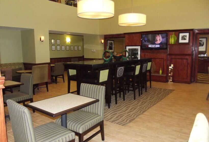 호텔 Hampton Inn & Suites Gainesville