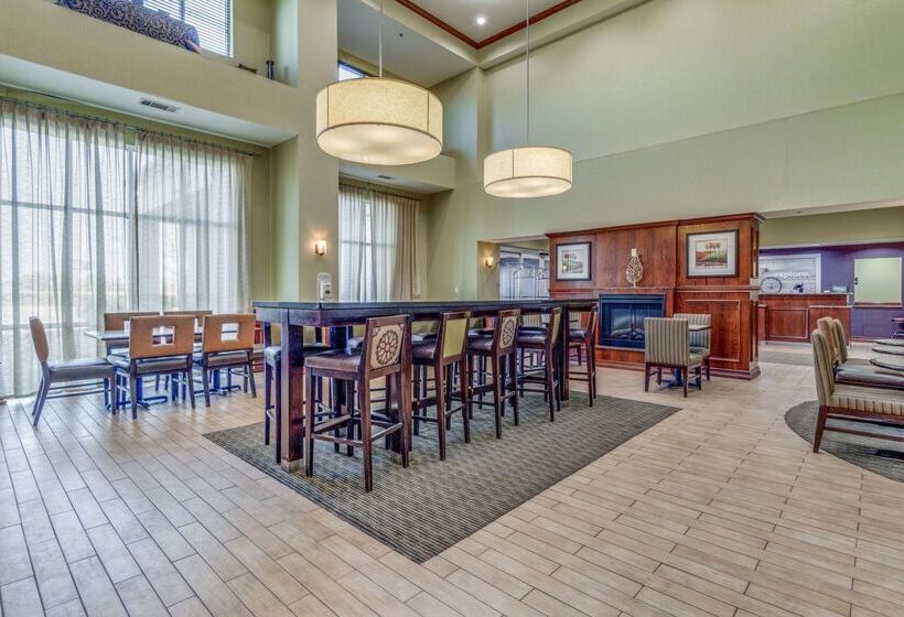 호텔 Hampton Inn & Suites Gainesville