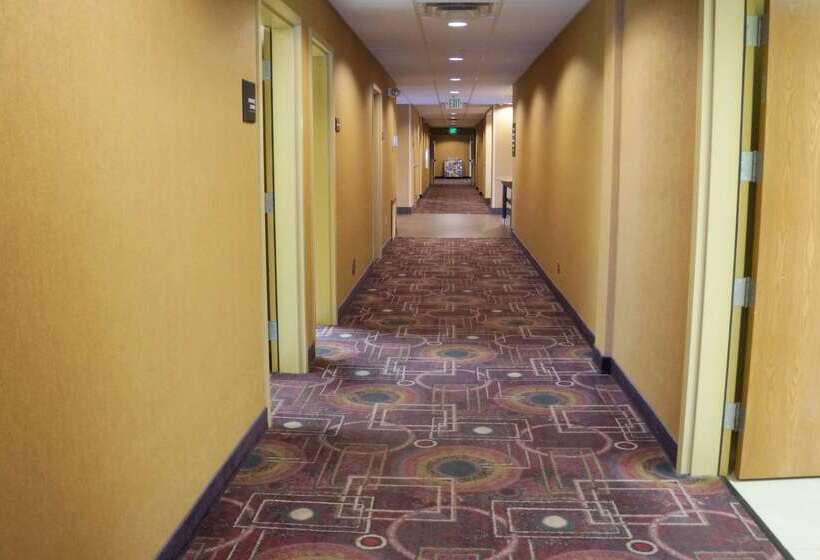 فندق Hampton Inn & Suites Kingman