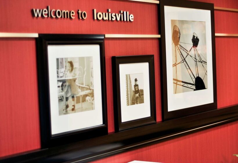 בית מלון כפרי Hampton Inn & Suites Louisville East