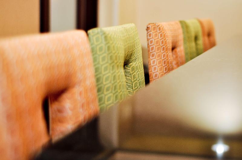 בית מלון כפרי Hampton Inn & Suites Louisville East