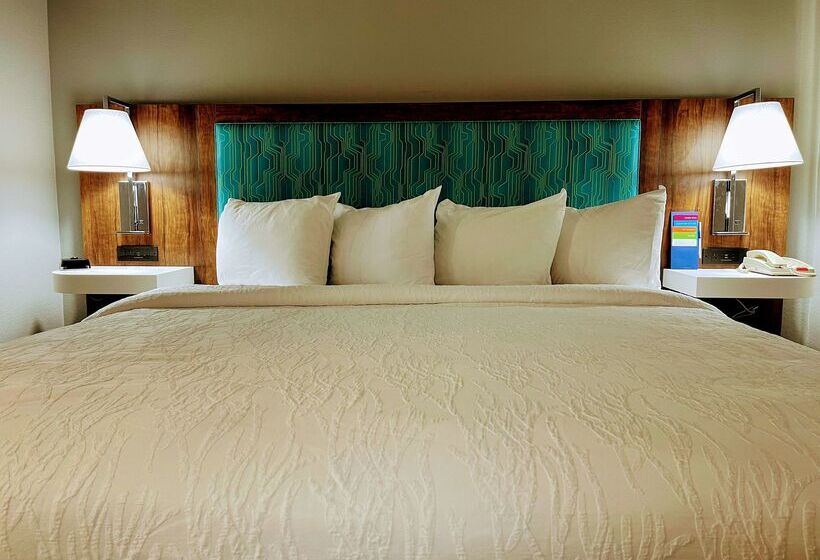 בית מלון כפרי Hampton Inn & Suites Pensacola I10 N At Univ. Town Plaza