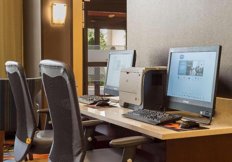 בית מלון כפרי Hampton Inn & Suites Pensacola I10 N At Univ. Town Plaza