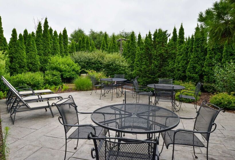 فندق Hampton Inn & Suites Plymouth