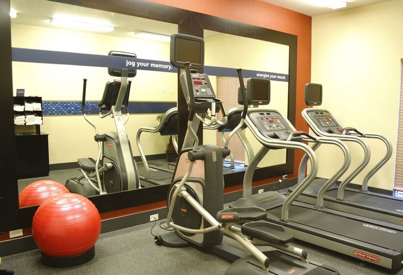 فندق Hampton Inn & Suites Redding