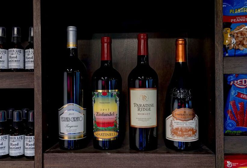 Отель Hampton Inn & Suites Rohnert Park  Sonoma County