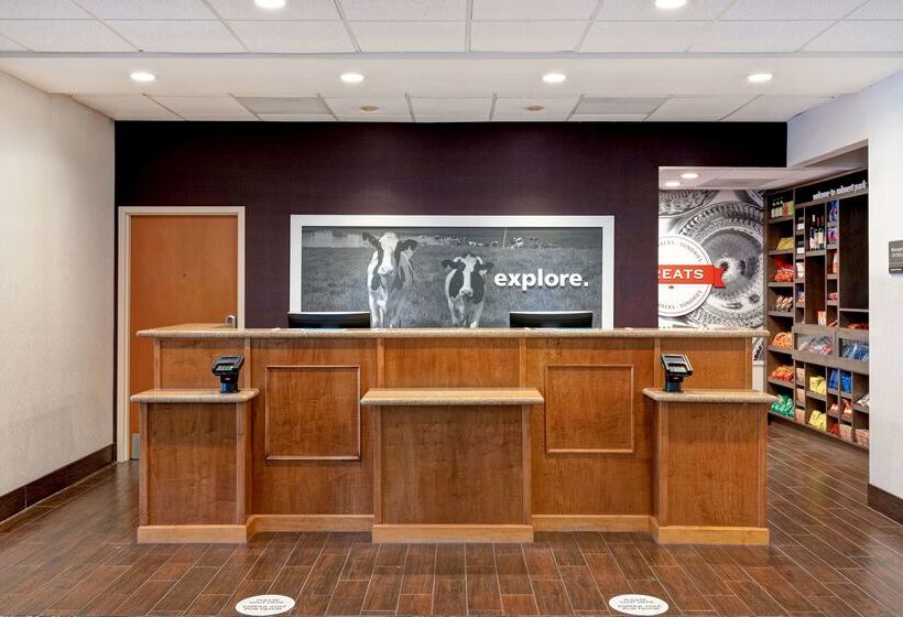 בית מלון כפרי Hampton Inn & Suites Rohnert Park  Sonoma County