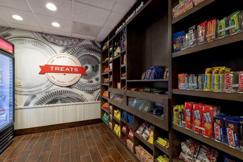 בית מלון כפרי Hampton Inn & Suites Rohnert Park  Sonoma County