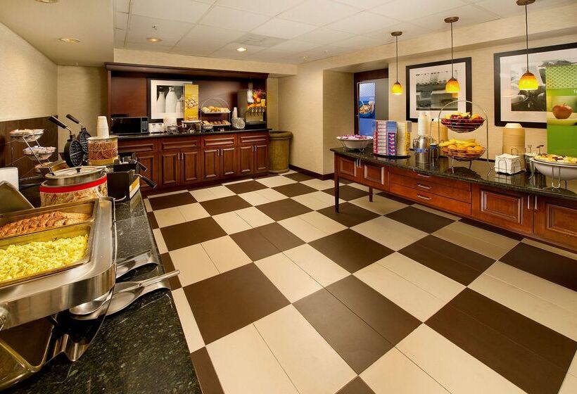 בית מלון כפרי Hampton Inn & Suites San Antonioairport