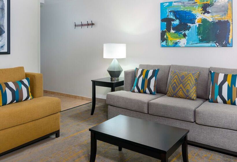 Отель Hampton Inn & Suites Sarasota/lakewood Ranch