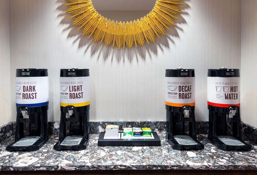 Отель Hampton Inn & Suites Sarasota/lakewood Ranch