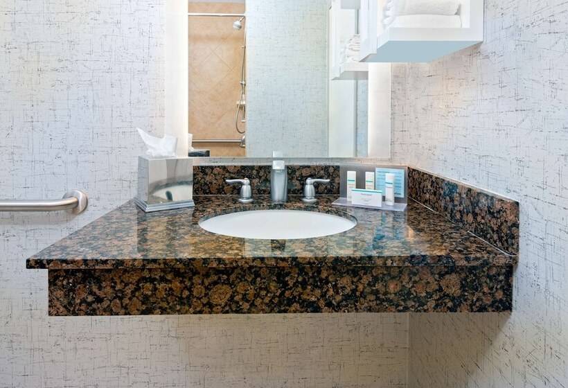 Отель Hampton Inn & Suites Sarasota/lakewood Ranch