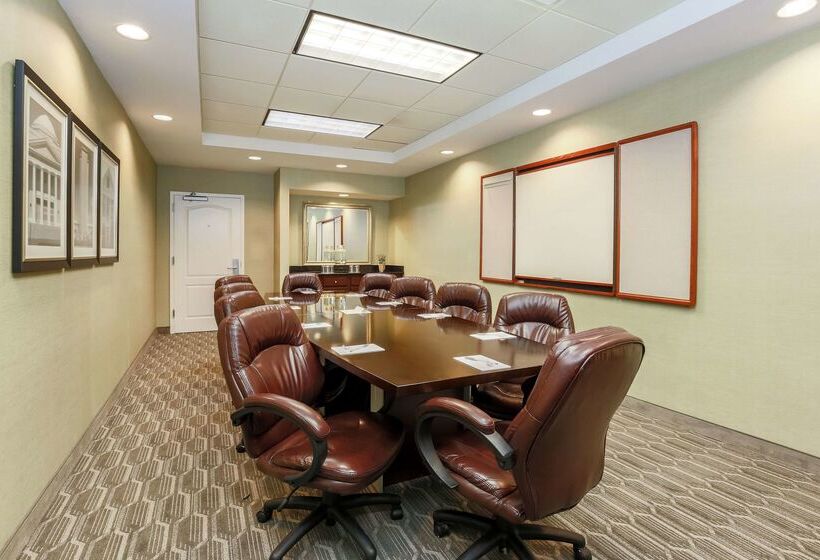 فندق Hampton Inn & Suites Tallahassee I 10/thomasville Road, Fl