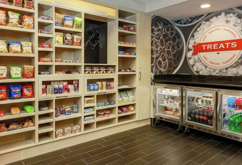 فندق Hampton Inn & Suites Tallahassee I 10/thomasville Road, Fl