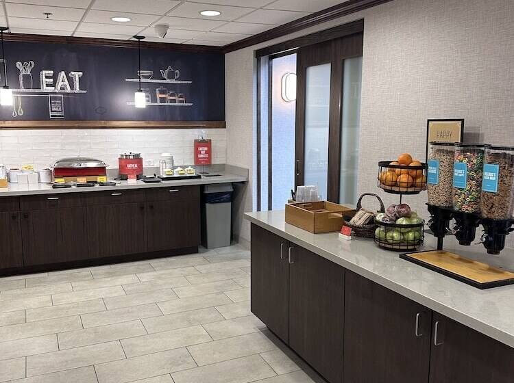 فندق Hampton Inn & Suites Tallahassee I 10/thomasville Road, Fl