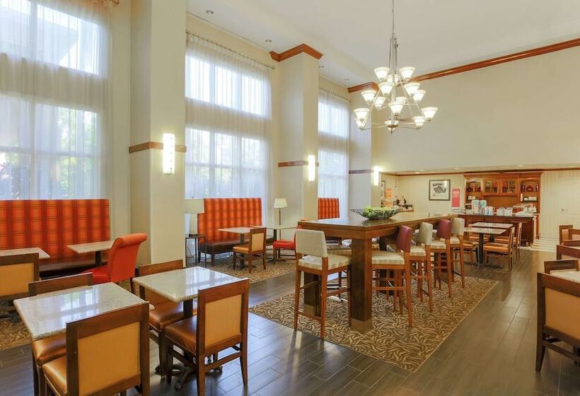 فندق Hampton Inn & Suites Tallahassee I 10/thomasville Road, Fl