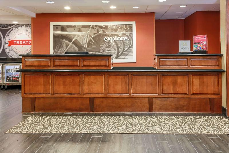 فندق Hampton Inn & Suites Tallahassee I 10/thomasville Road, Fl