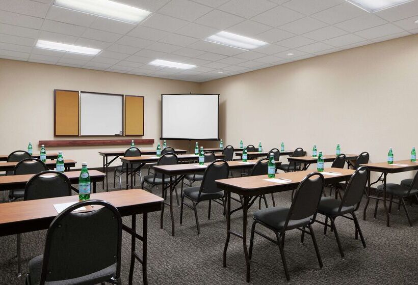 בית מלון כפרי Hampton Inn & Suites Tulsa Southbixby