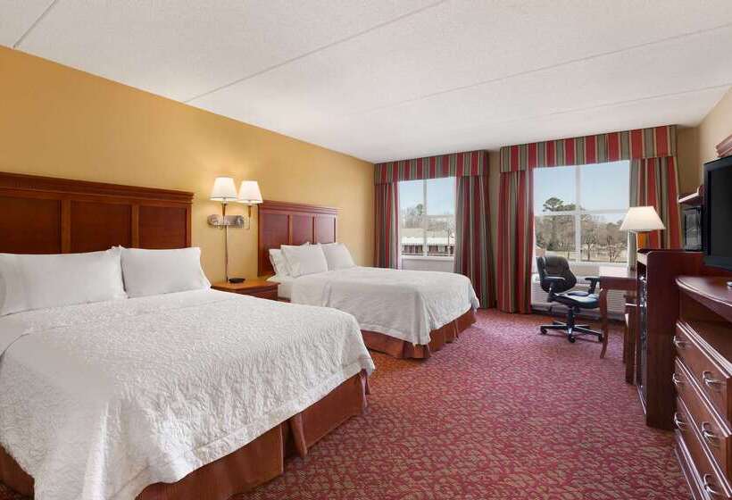 هتل Hampton Inn & Suites Williamsburg Historic District