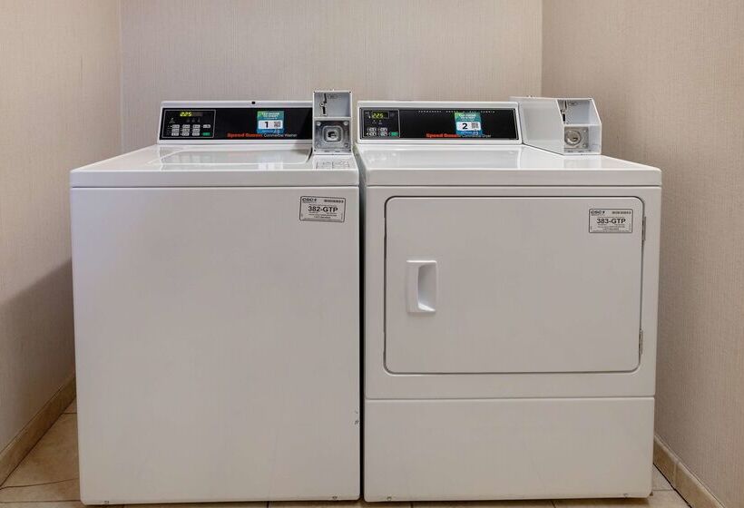 酒店 Hampton Inn Victoria