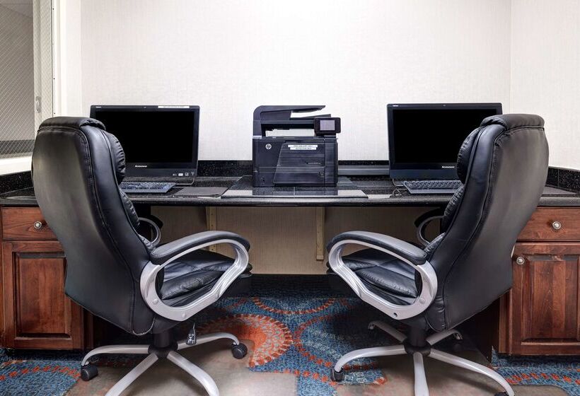 酒店 Hampton Inn Victoria