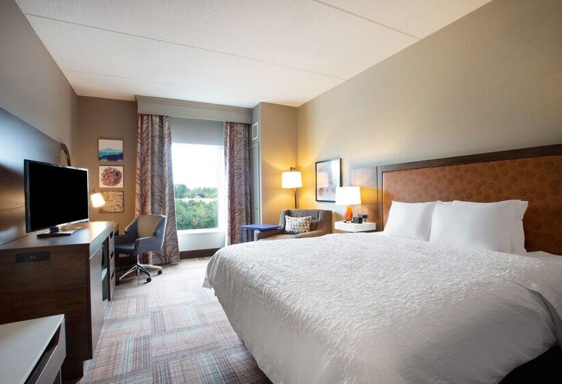 فندق Hampton Inn Watertown