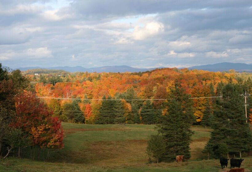 هتل Hampton Inn White River Junction