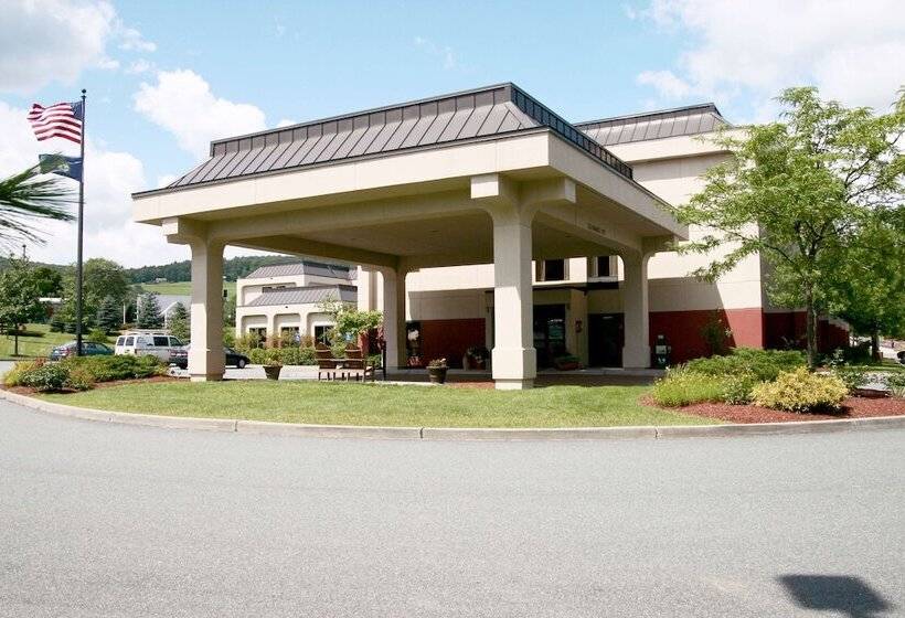 فندق Hampton Inn White River Junction