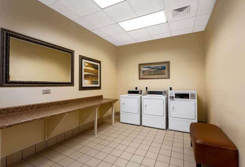 فندق Hawthorn Extended Stay By Wyndham West Palm Beach