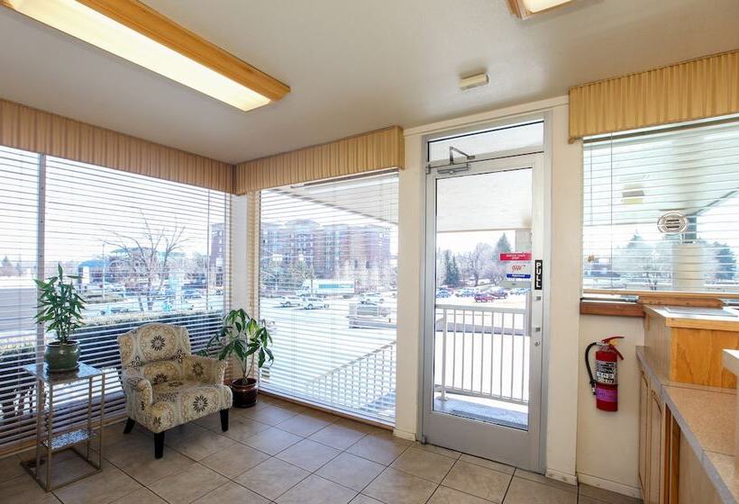 هتل Highland Country Inn Flagstaff