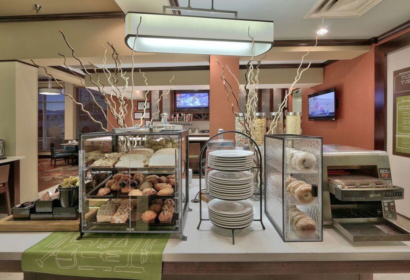 ホテル Hilton Garden Inn Albuquerque Airport