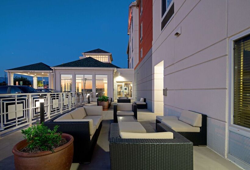 ホテル Hilton Garden Inn Albuquerque Airport