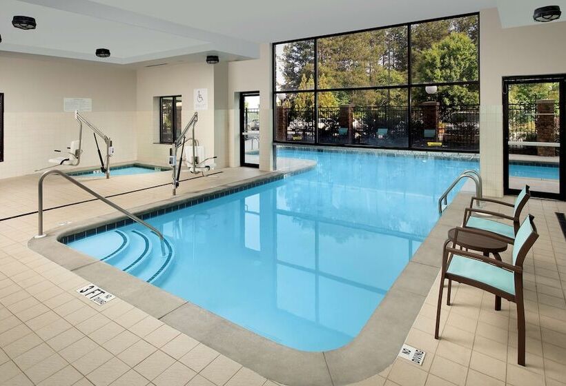 هتل Hilton Garden Inn Atlanta West/lithia Springs