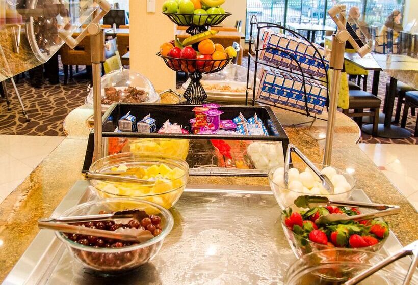 בית מלון כפרי Hilton Garden Inn Bowling Green