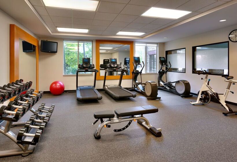 هتل Hilton Garden Inn Bozeman