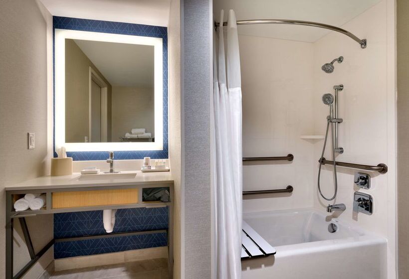 هتل Hilton Garden Inn Bozeman