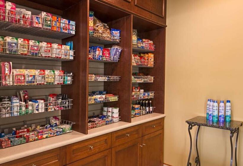 호텔 Hilton Garden Inn Cleveland Airport