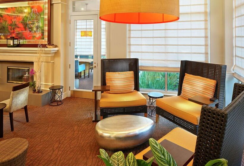 هتل Hilton Garden Inn Danbury