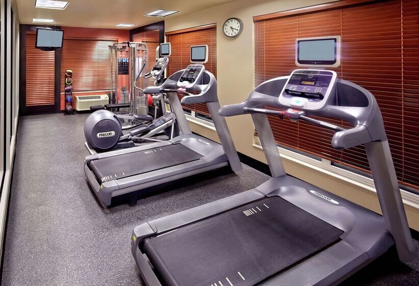 هتل Hilton Garden Inn Danbury