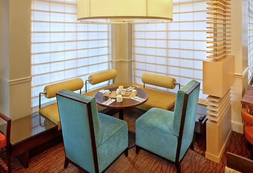 هتل Hilton Garden Inn Danbury